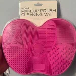 Pink Silicone Makeup Brush Cleaning Mat